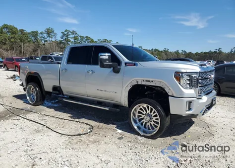 2020 GMC Sierra K3500 Denali z USA, uszkodzony, nr VIN 1GT49WEY4LF182084